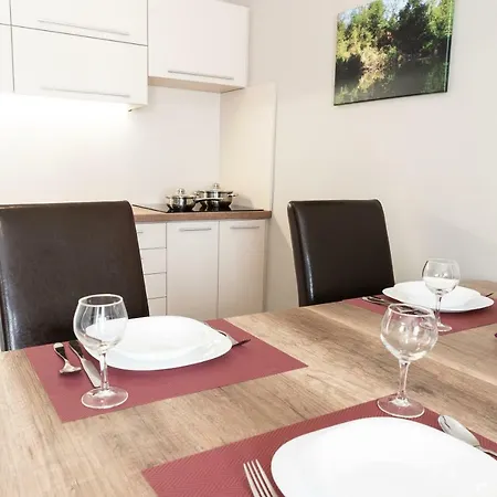Raba Apartman Sárvár Zewnętrze zdjęcie